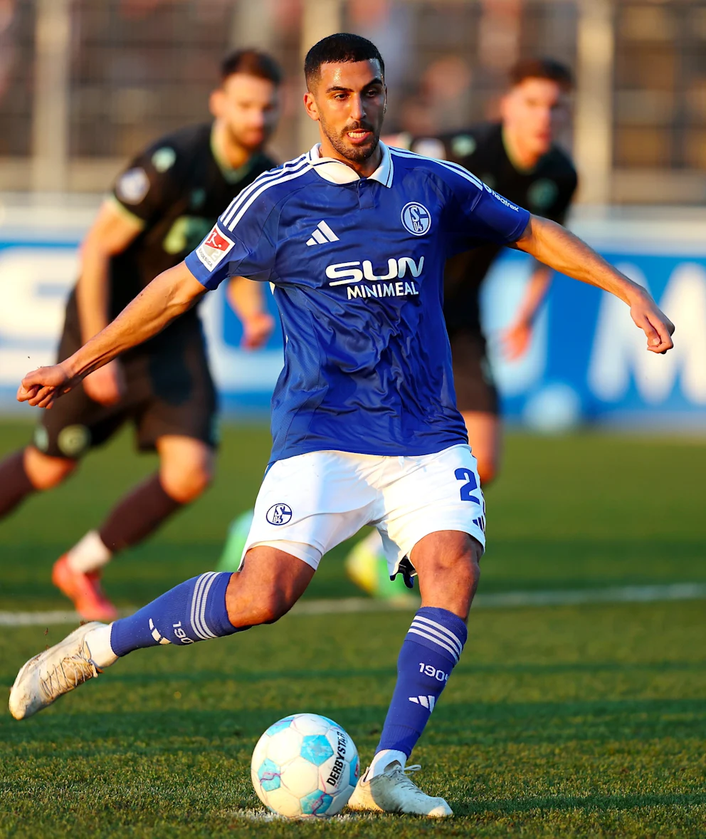 沙巴体育-沙尔克备战客场比赛，决心夺取胜利